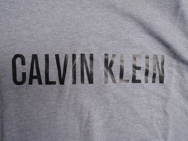 新品正規品 Calvin Klein カルバンクライン 春先最旬 ストレッチコットン スウェット トレーナー US:L JP:XL 灰(W6W) NM1960_画像5