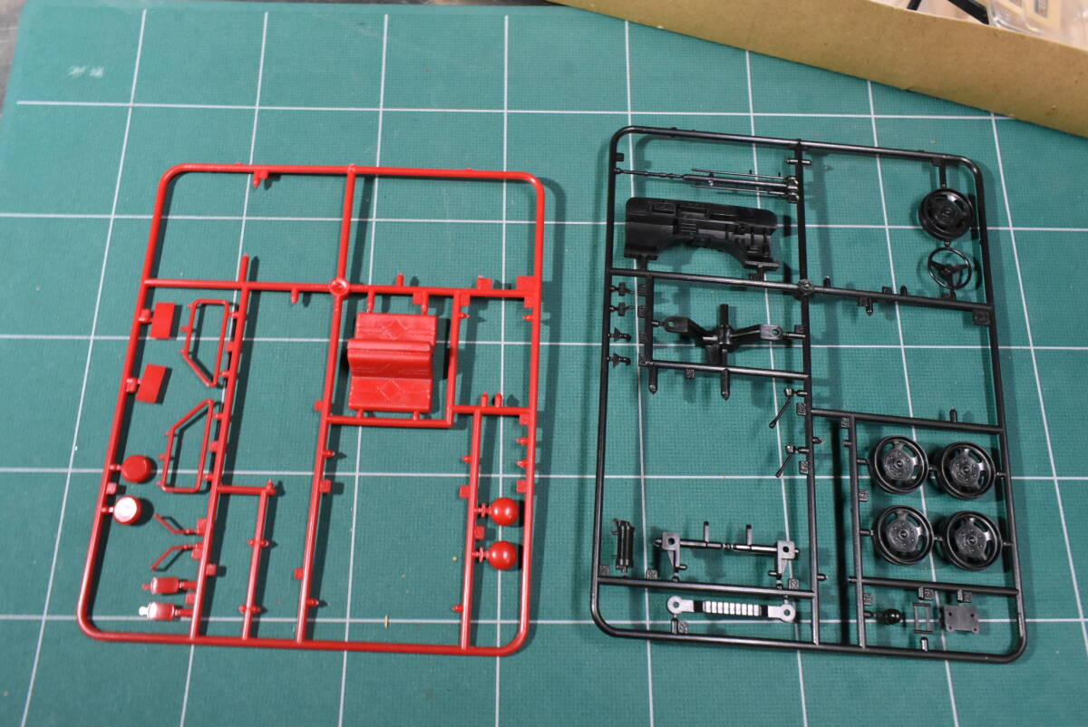 Qm528 絶版 1974年製 Nichimo 1:20 Mitsubishi J52-KA1 Sport Jeep ニチモ 三菱 パジェロ 初代 旧車 箱 部品取 説明書 60サイズ_画像5