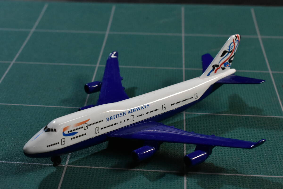 Qm678 Vintage British Airwaysin Boeing 747 Die Cast Model ブリティッシュ エアウェイズ ミニカー ダイキャスト 稀少 定型 レターパック_画像1