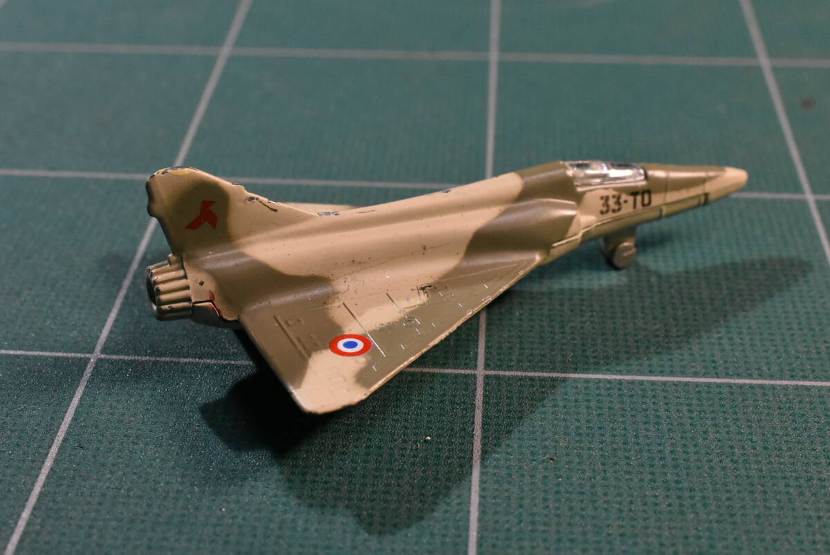 Qm679 Vintage 1995 Zee Toys (ZYLL) A160 Mirage 2000 Military Aircraft ミニカー ダイキャスト 稀少 定型 レターパック_画像3