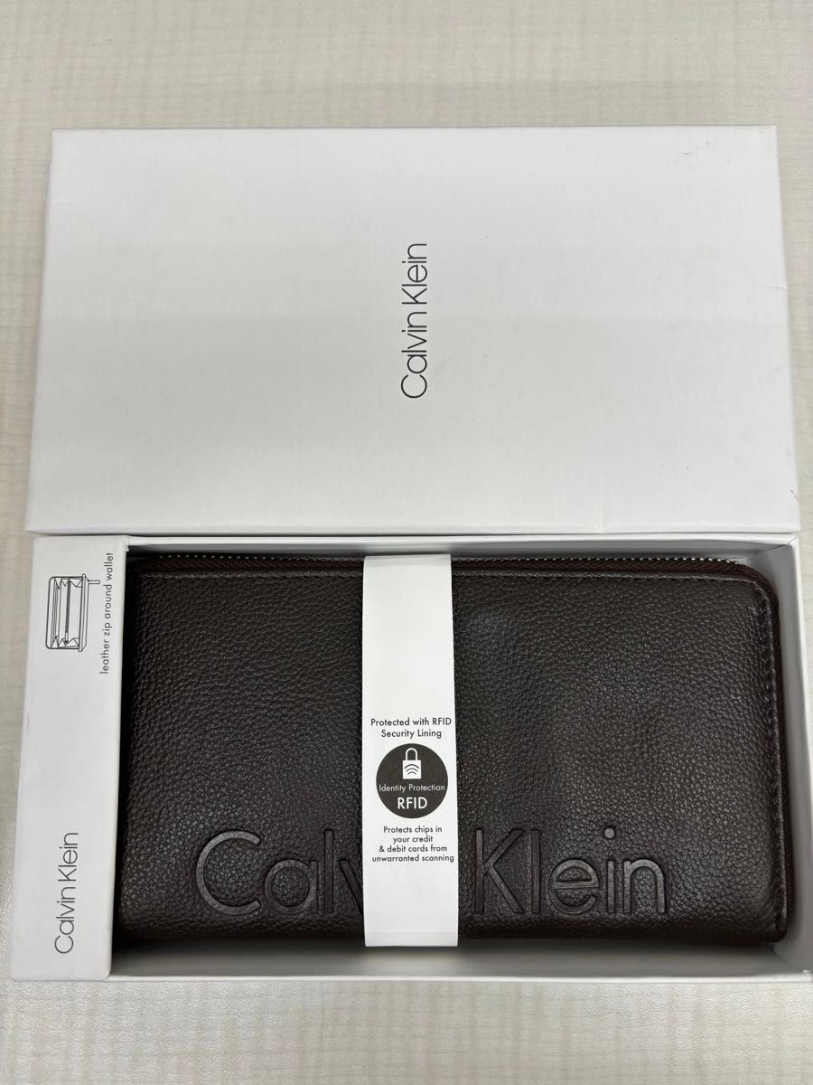 【新品未使用】カルバンクラインラウンドファスナー長財布79474 LEATHER ZIP AROUND WALLET BROWN