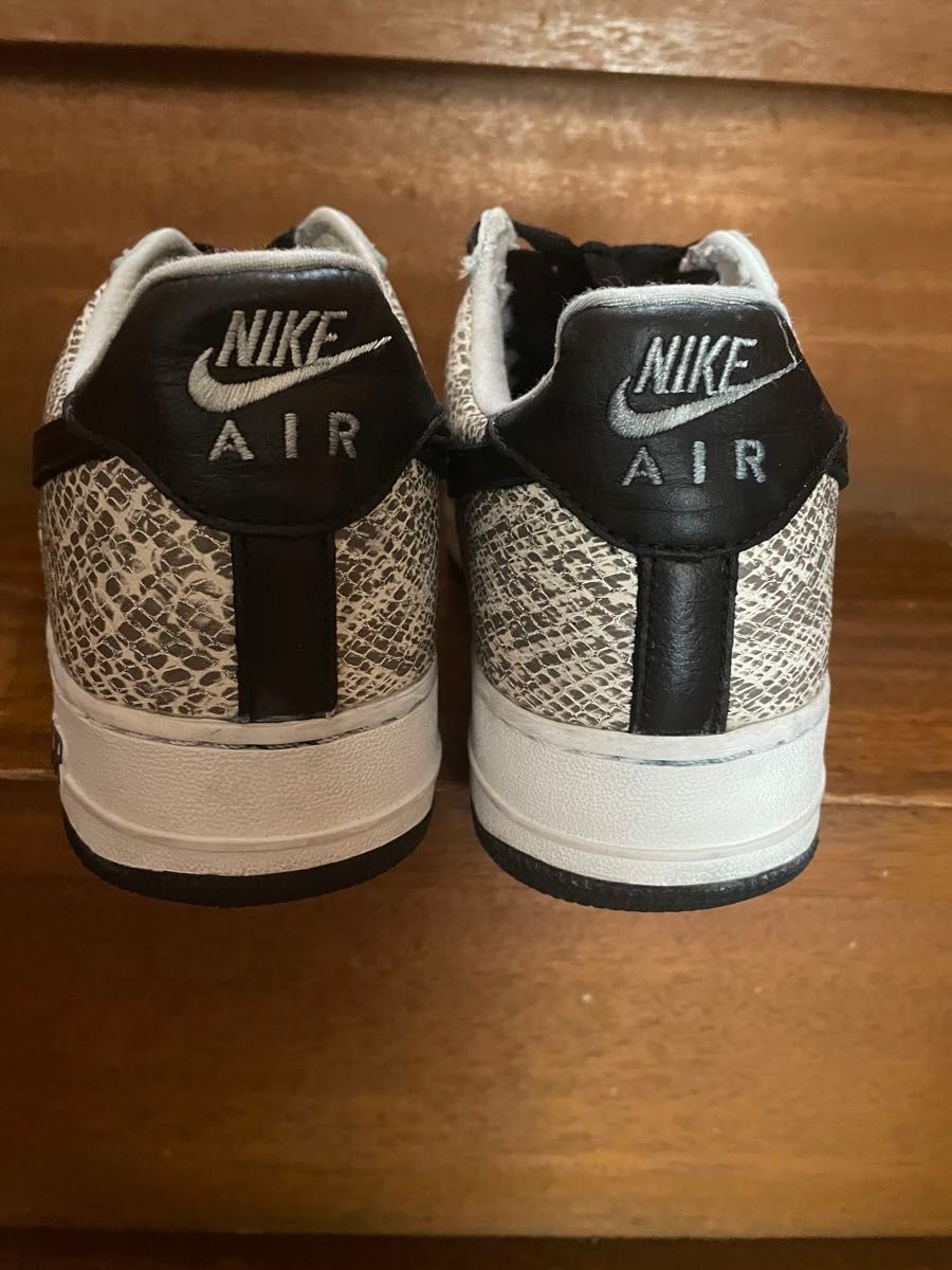 NIKE  AIR FORCE 1 LOW RETRO SNAKE  白蛇 27cm 