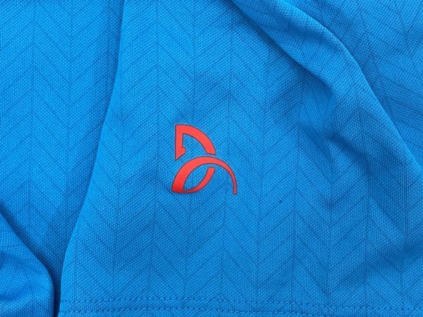 r1_7041ｗ ★定形外 配送★ UNIQLO ユニクロ ジョコビッチ 着用モデル テニスゲームシャツ 2016年全米オープン Mサイズの画像5