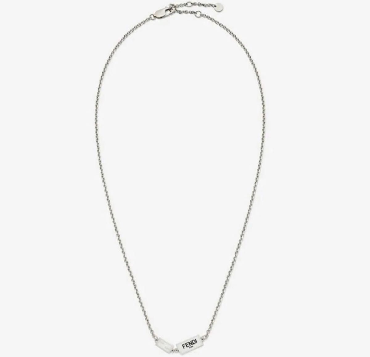 未使用品 FENDI フェンディ バゲット ネックレス チェーン 未使用品 FENDI フェンディ バゲット ネックレス チェーン