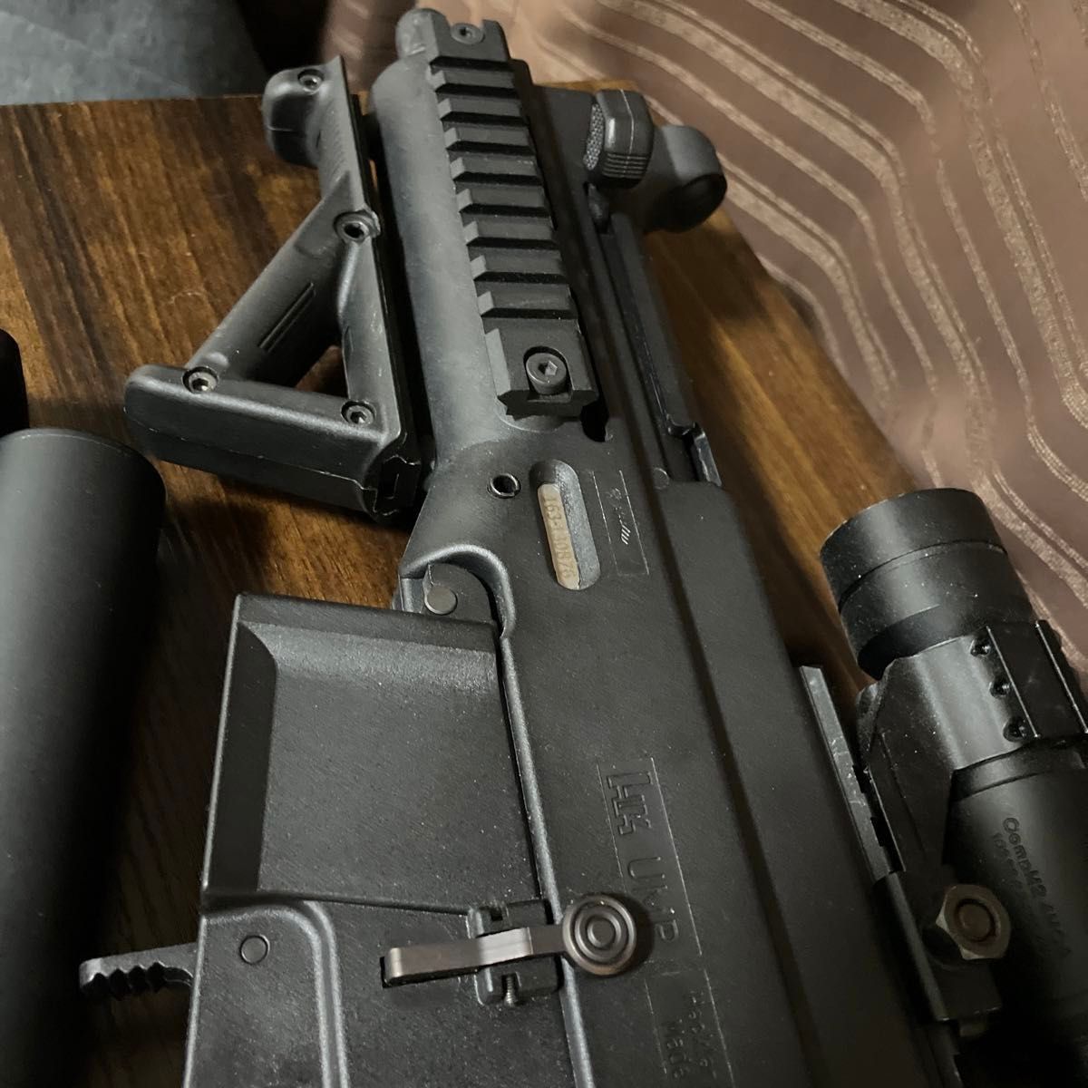 VFC UMP45 ガスブロ おまけ付き 一部不具合あり