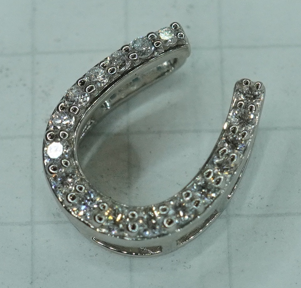 爆売り! ダイヤ 0.16ct pt950 ペンダントトップ 大網てんとう虫 L17-682-11 ダイヤモンド