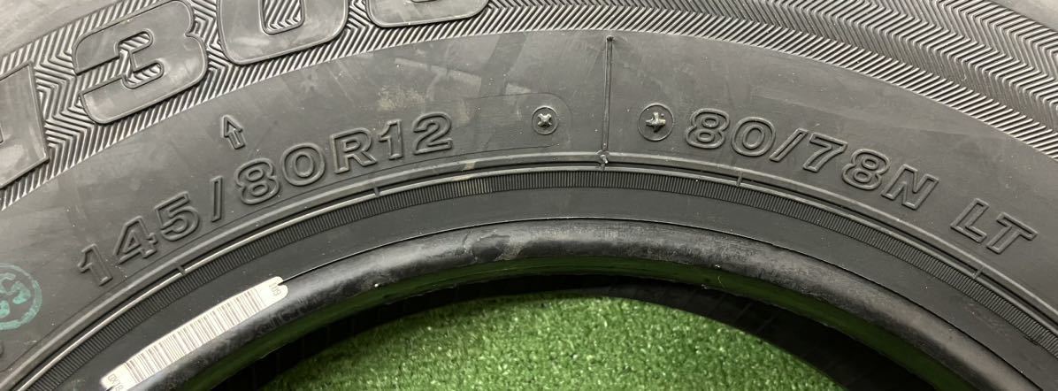 ★未使用 145/80R12LT 80/78N (6PR相当) 4本Set 2023年製 ブリヂストン W300 日本製 スタッドレスタイヤ 軽トラ 軽バン★送料無料_画像9