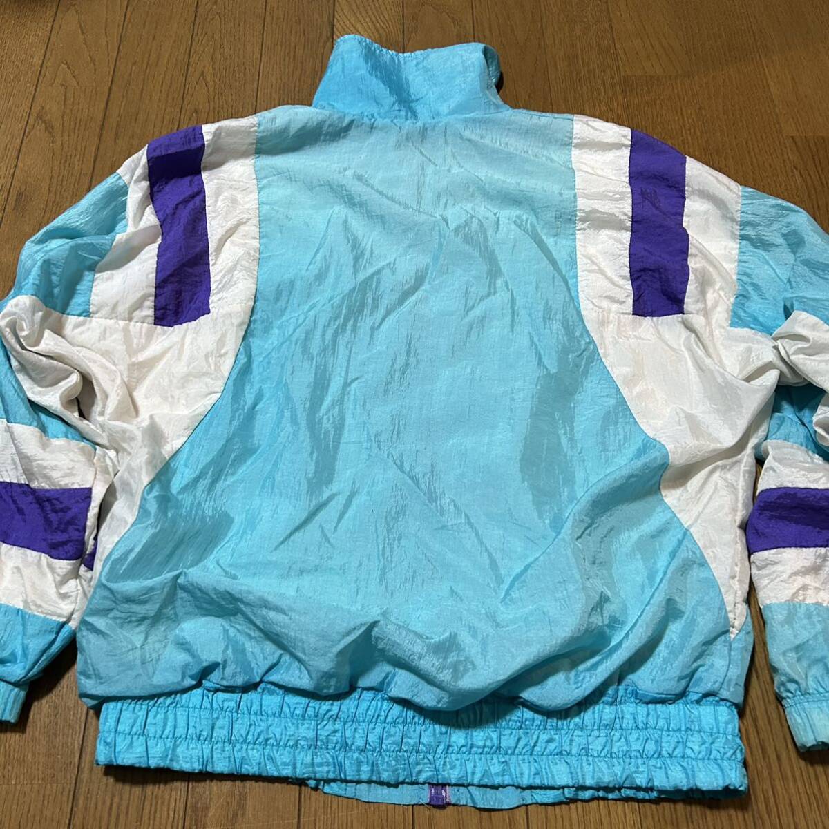 S〜Mサイズ相当 NIKE ナイキ 古着ナイロンジャケット ウインド S〜Mサイズ相当 NIKE ナイキ 古着ナイロンジャケット ウインド