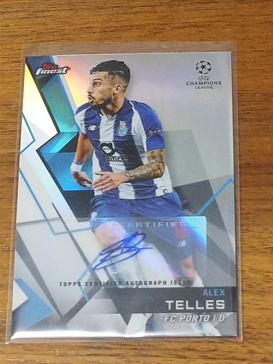 【ALEX TELLES】2019-20 Topps finest UEFA Champions League autograph 直筆サインカードの画像1