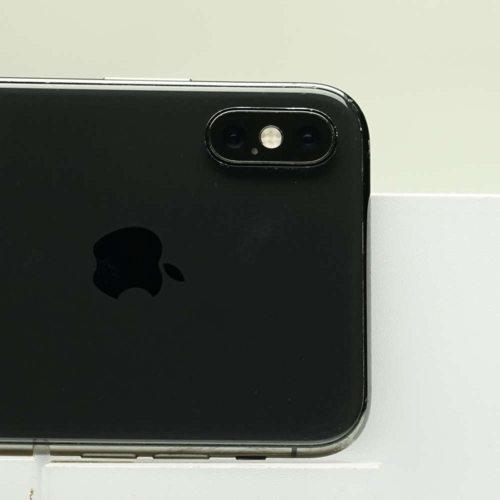 iPhone Xs 64GB スペースグレイ SIMフリー 訳あり品 ジャンク 中古本体 スマホ スマートフォン 白ロムの画像3