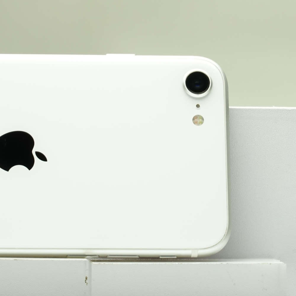 iPhoneSE2 128GB 第2世代 ホワイト SIMフリー 訳あり品 ジャンク 中古本体 スマホ スマートフォン 白ロムの画像3