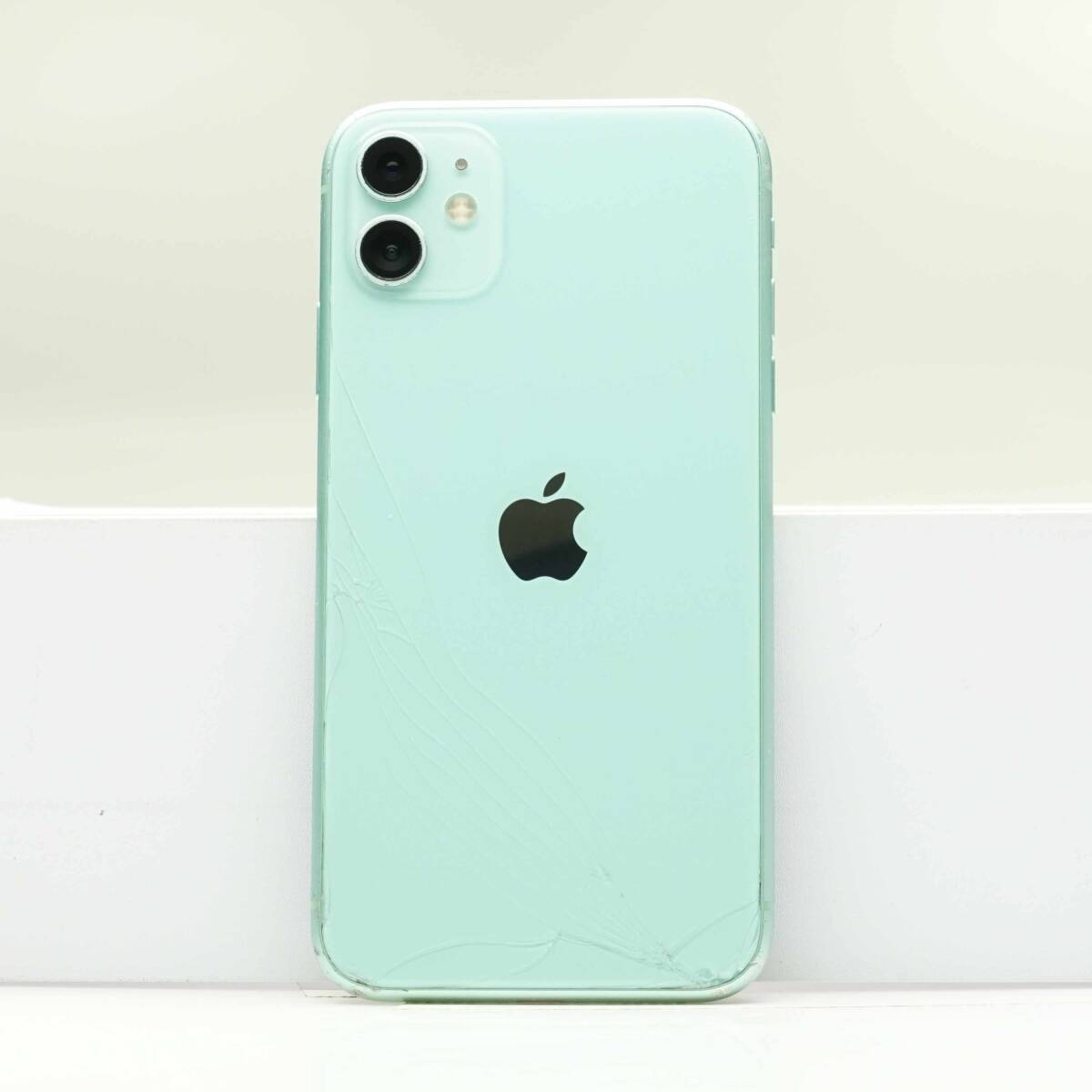 5950円 iPhone 11 64GB グリーン SIMフリー 訳あり品 ジャンク 5950円 iPhone 11 64GB グリーン SIMフリー 訳あり品 ジャンク