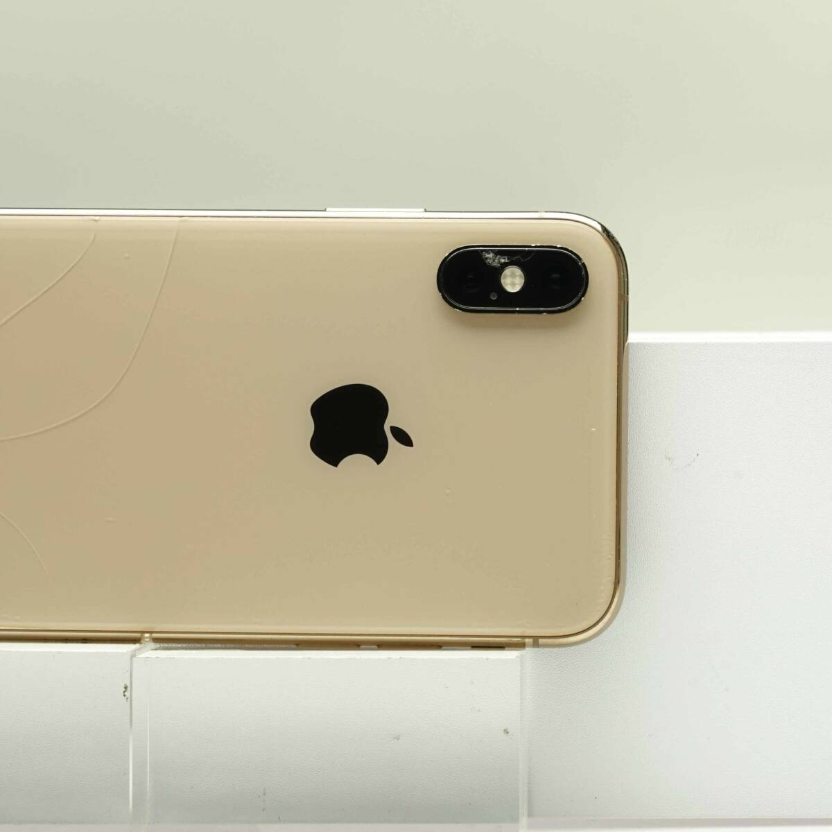 iPhone Xs 64GB ゴールド SIMフリー 訳あり品 ジャンク 中古本体 スマホ スマートフォン 白ロムの画像3