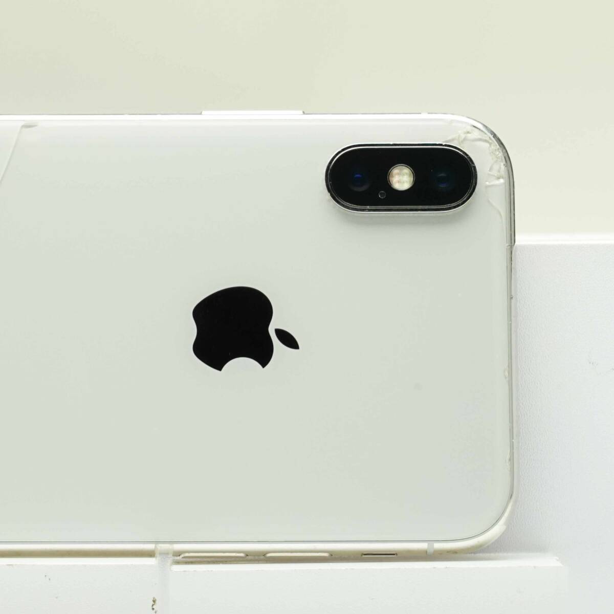 iPhone X 256GB シルバー SIMフリー 訳あり品 ジャンク 中古本体 スマホ スマートフォン 白ロムの画像3