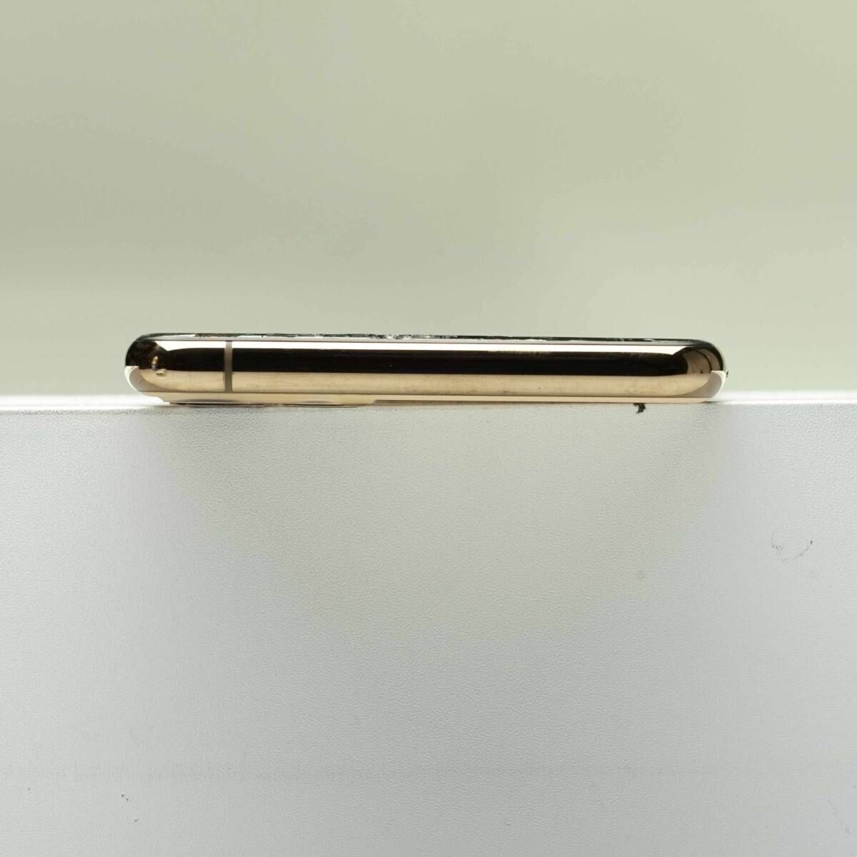 iPhone 11 Pro Max 256GB ゴールド SIMフリー 訳あり品 ジャンク 中古本体 スマホ スマートフォン 白ロムの画像7