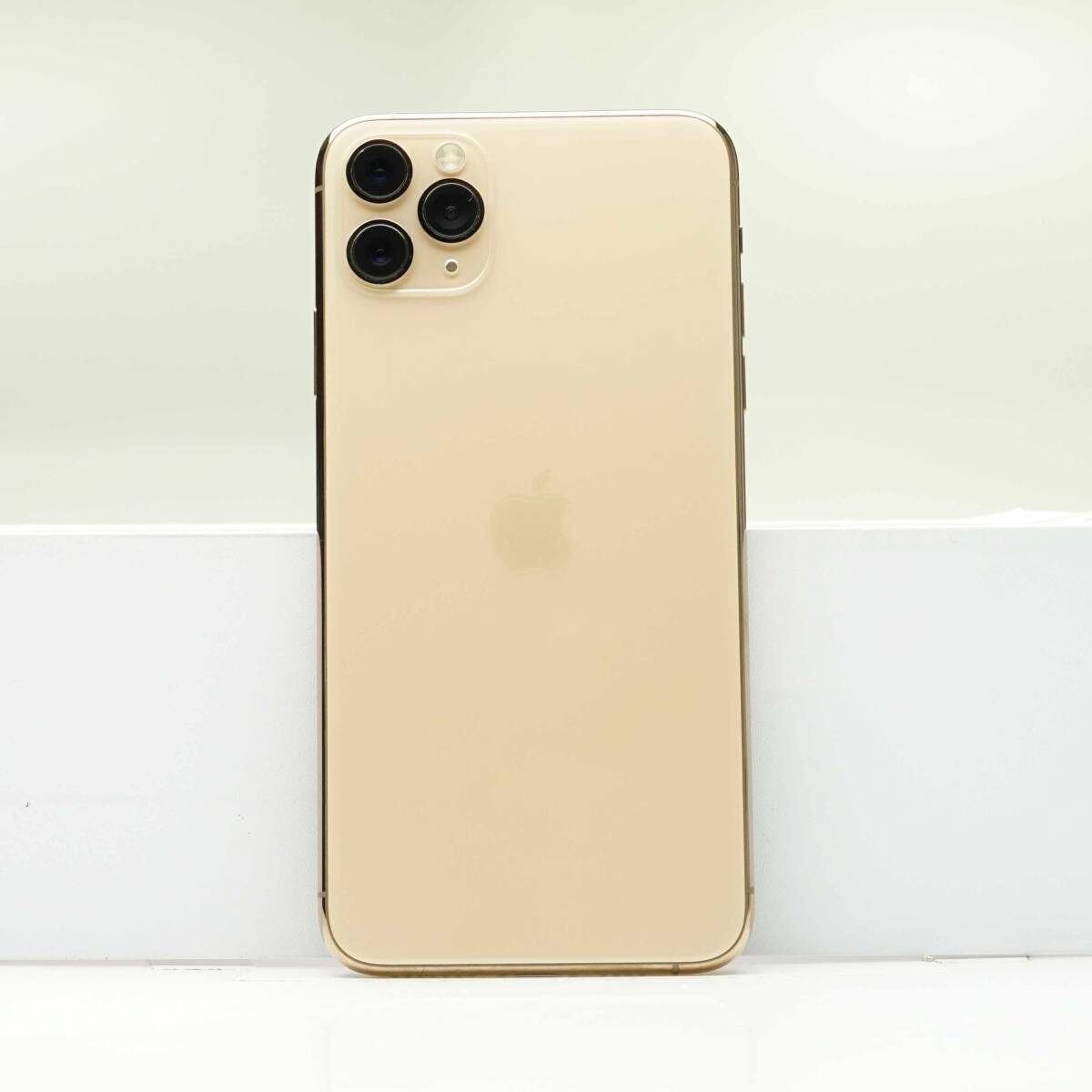 iPhone 11 Pro Max 256GB ゴールド SIMフリー 訳あり品 ジャンク 中古本体 スマホ スマートフォン 白ロムの画像1