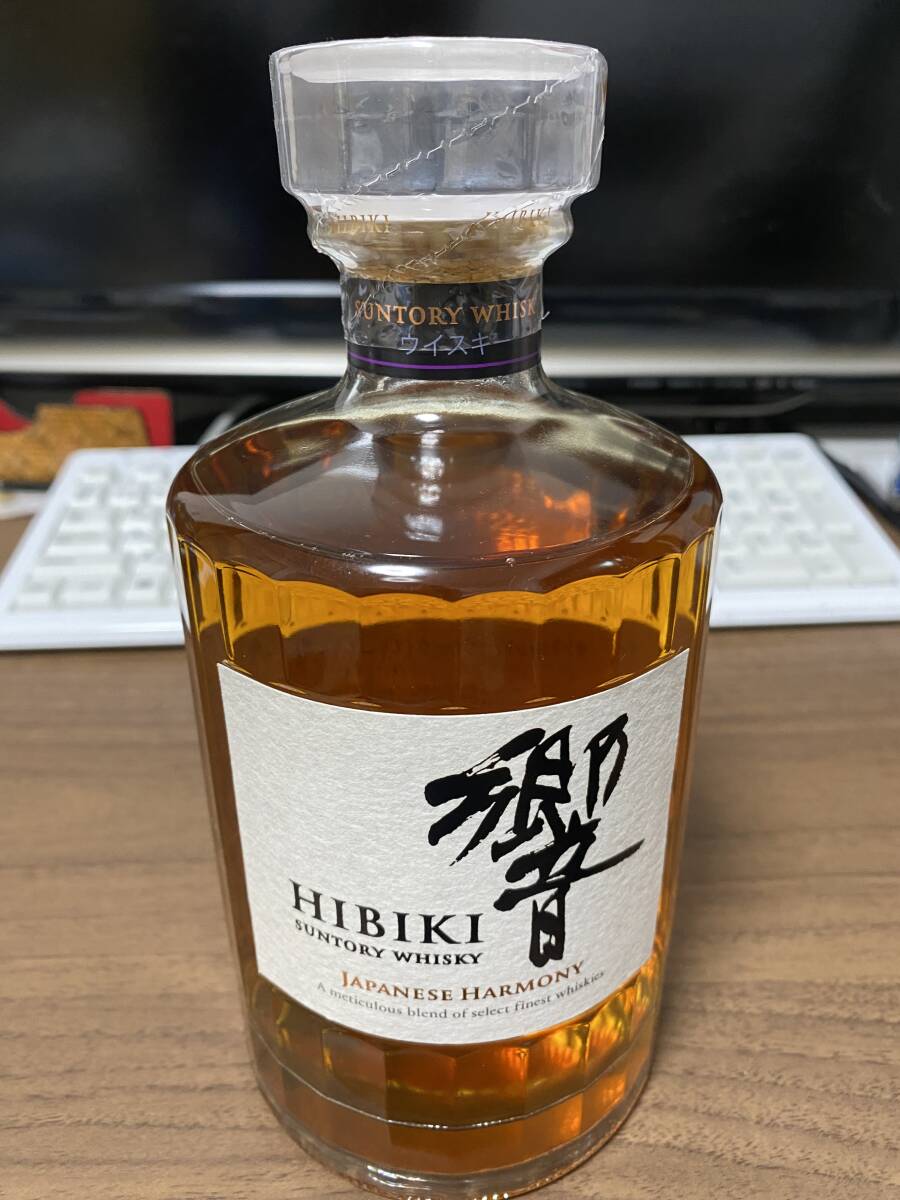 サントリー 響 700ml 43％ ジャパニーズ SUNTORY 未開封 箱なし の画像1