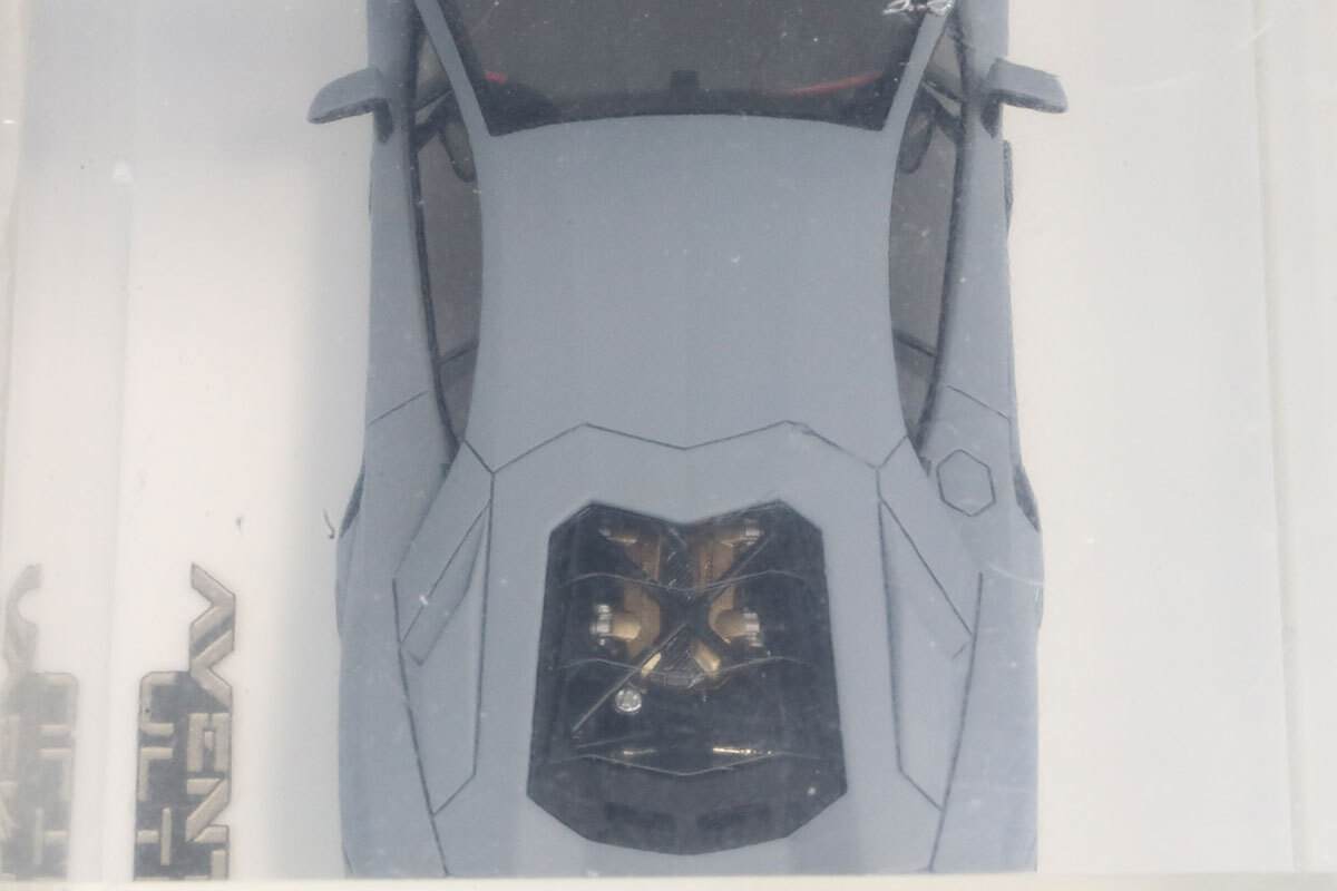 アイドロン 1/43 ランボルギーニ アヴェンタドール ウルティメ 2021 マットグレー アウトレット品 アベンタドール (ルックスマート D&G)の画像4