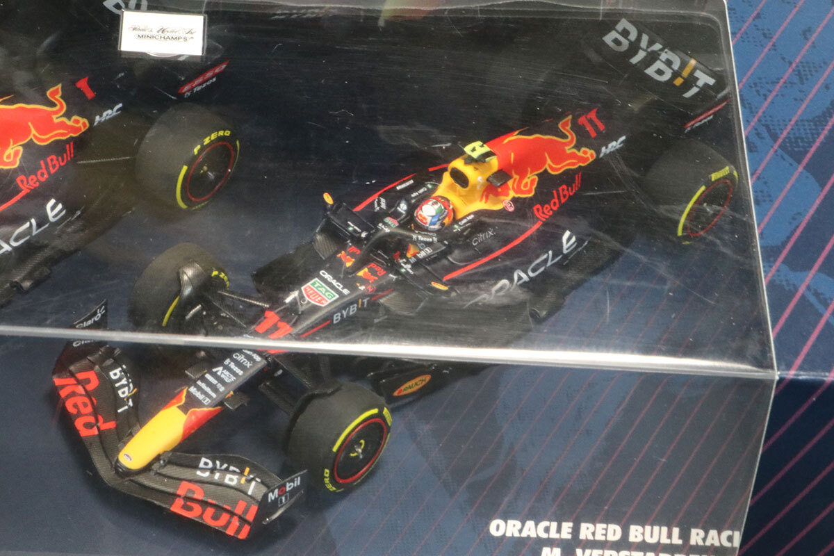 ミニチャンプス 1/43 レッドブル RB18 サウジアラビア 2022 フェルスタッペン ペレス CKモデル パドックレジェンド 特注 PMA (スパーク)_画像5