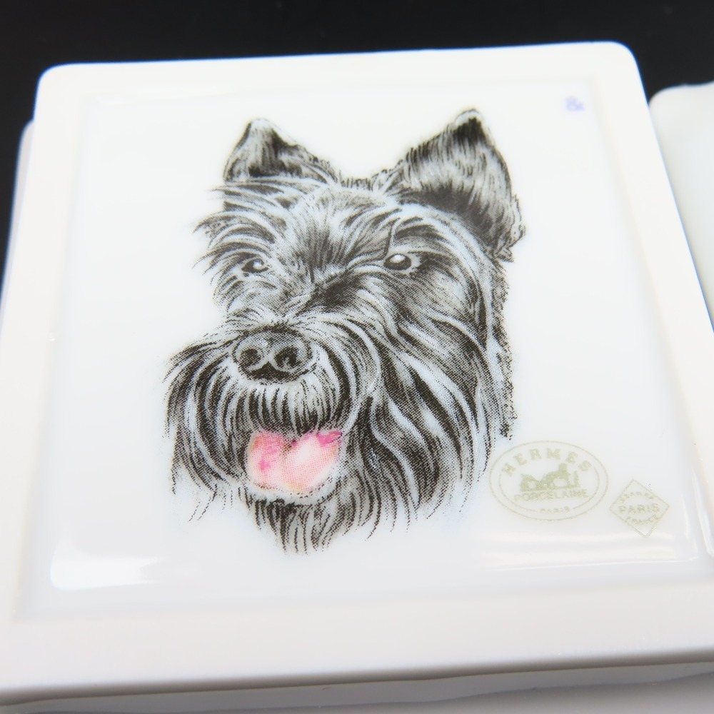 79748HERMES エルメス 未使用品 トレイセット 小皿 2点 食器 SWTTISH TERRIER 犬 ぶた インテリア 皿 陶器 イエロー ユニセックス_画像6