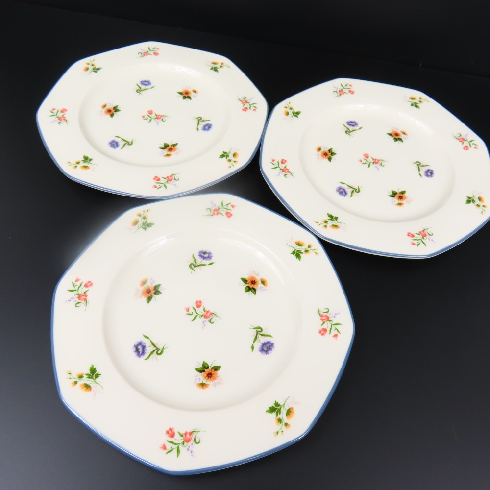 41221★1円スタート★Wedgwood ウェッジウッド 未使用品 展示品 カップ＆ソーサー 3客 セット 花柄 フラワー 食器 陶器 マルチカラー