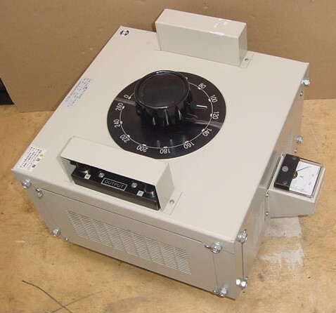 ★★★YAMABISHIE ELECTRIC 日本製VOLT SLIDER(可変電圧変圧器)単相、入力:AC 200V、出力:AC 0〜260V、20A、4kVA、S-260-20M★中古・美品