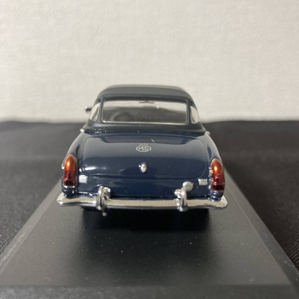 1/43 ミニチャンプス MGB カブリオレ ダークブルー 1968 minichamps の画像9