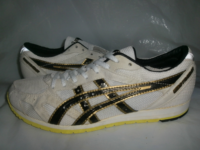 ★未使用/日本製 asics WIND TRAINER `02製アシックスランニング TMM416 ウインドトレーナー ホワイト/メタリックブラック/ゴールドの画像1