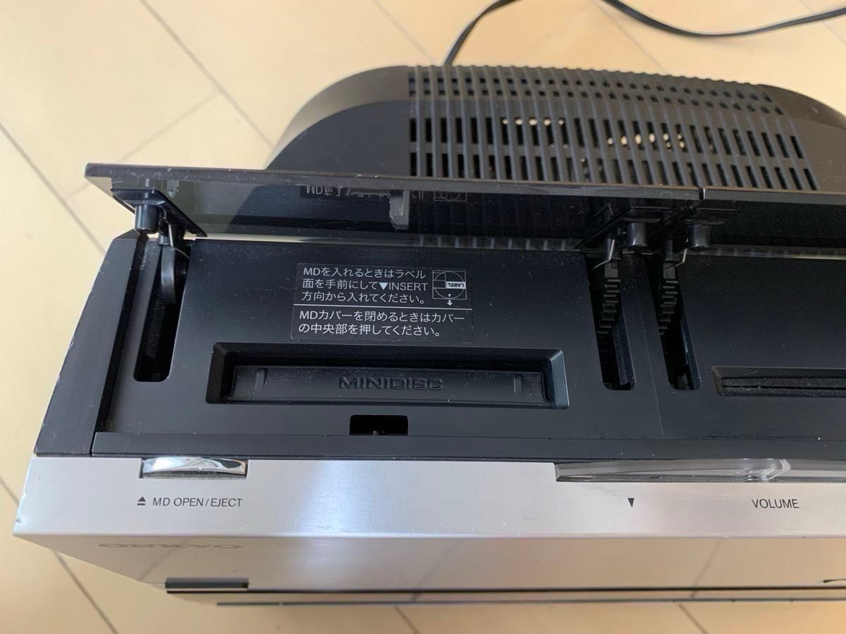 中古 ONKYO CD/MD TUNER AMPLIFIER FR-T2 通電のみ確認