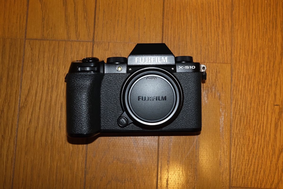 富士フイルム FUJIFILM X-S10 ブラック