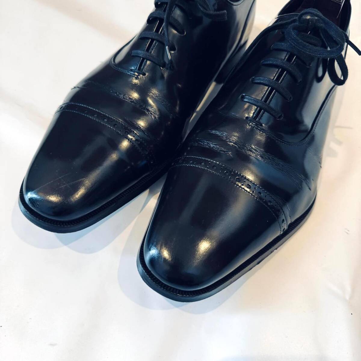 25.5cm REGAL リーガル 11NR パンチドキャップトゥ レザーシューズ ビジネスシューズ メンズ 革靴 男性用 ブラック 黒 ガラスレザーの画像7