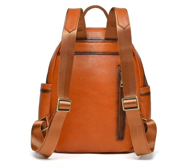  person . new goods * beautiful original leather rucksack men's leather backpack rucksack outdoor commuting going to school 