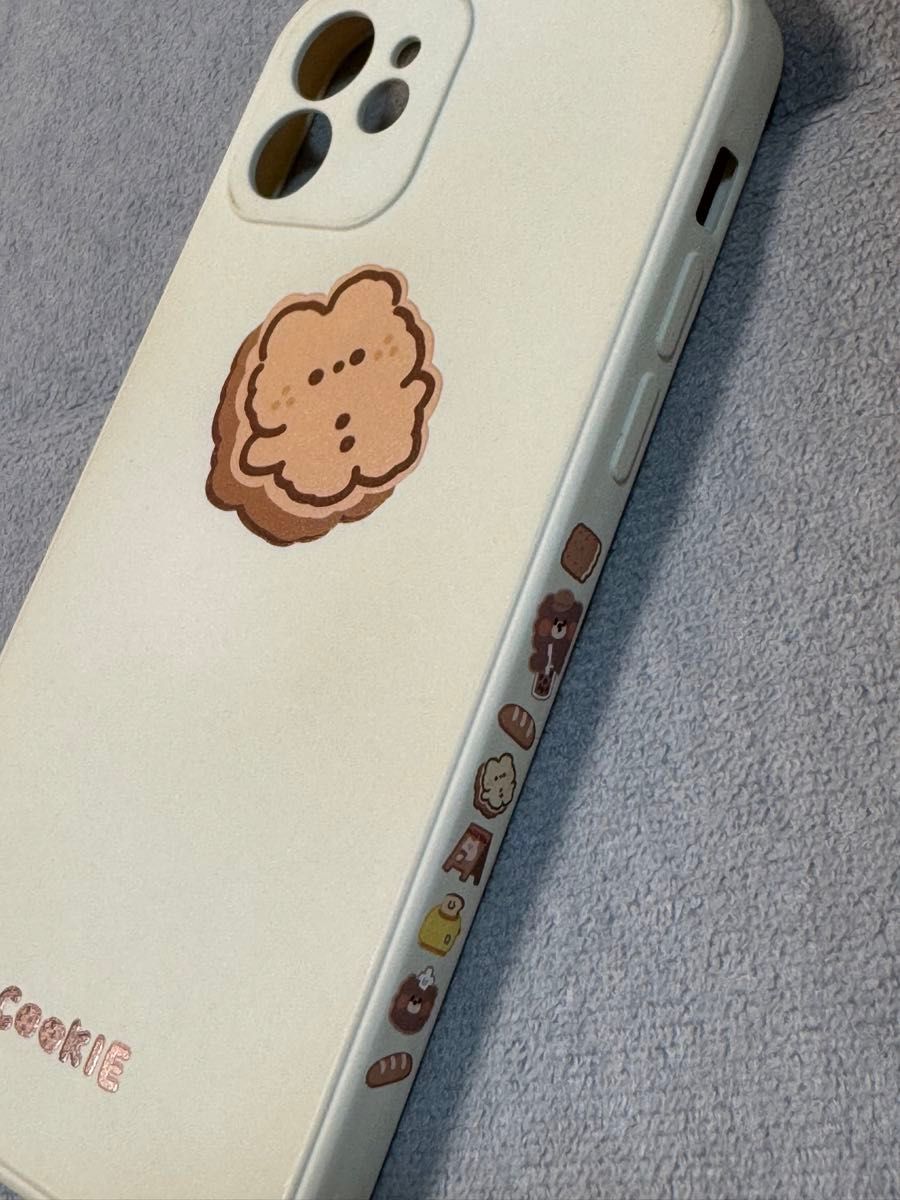 【送料込】iPhone12 ケース　くまちゃん　ベージュ　可愛い