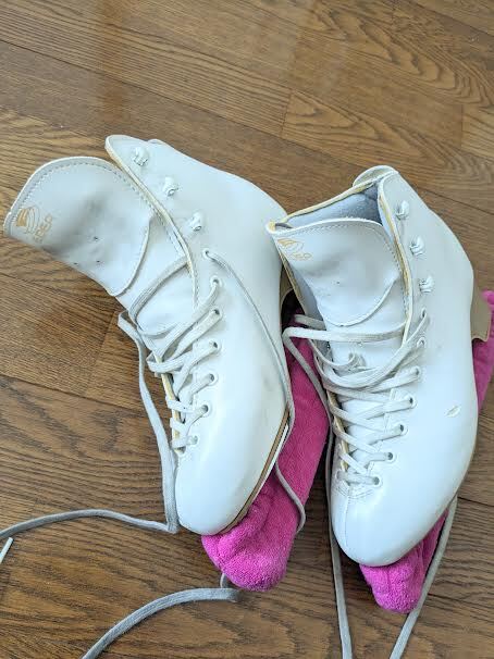 フィギュアスケートスケート靴 ２６㎝ の画像1