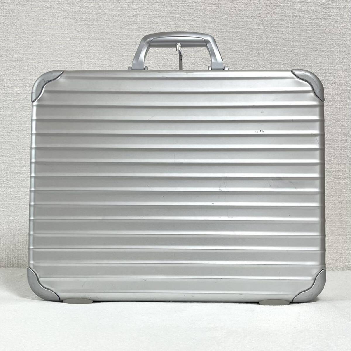 1 jpy * RIMOWA Rimowa attache case TOPAS topaz aluminium 11L notebook case M business bag dial lock type 908.07