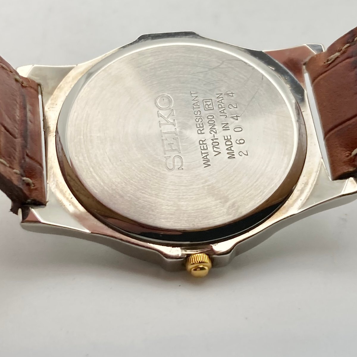 【稼働】SEIKO セイコー ホワイト文字盤 V701-2N00 クォーツ メンズ腕時計 4-34-Aの画像5