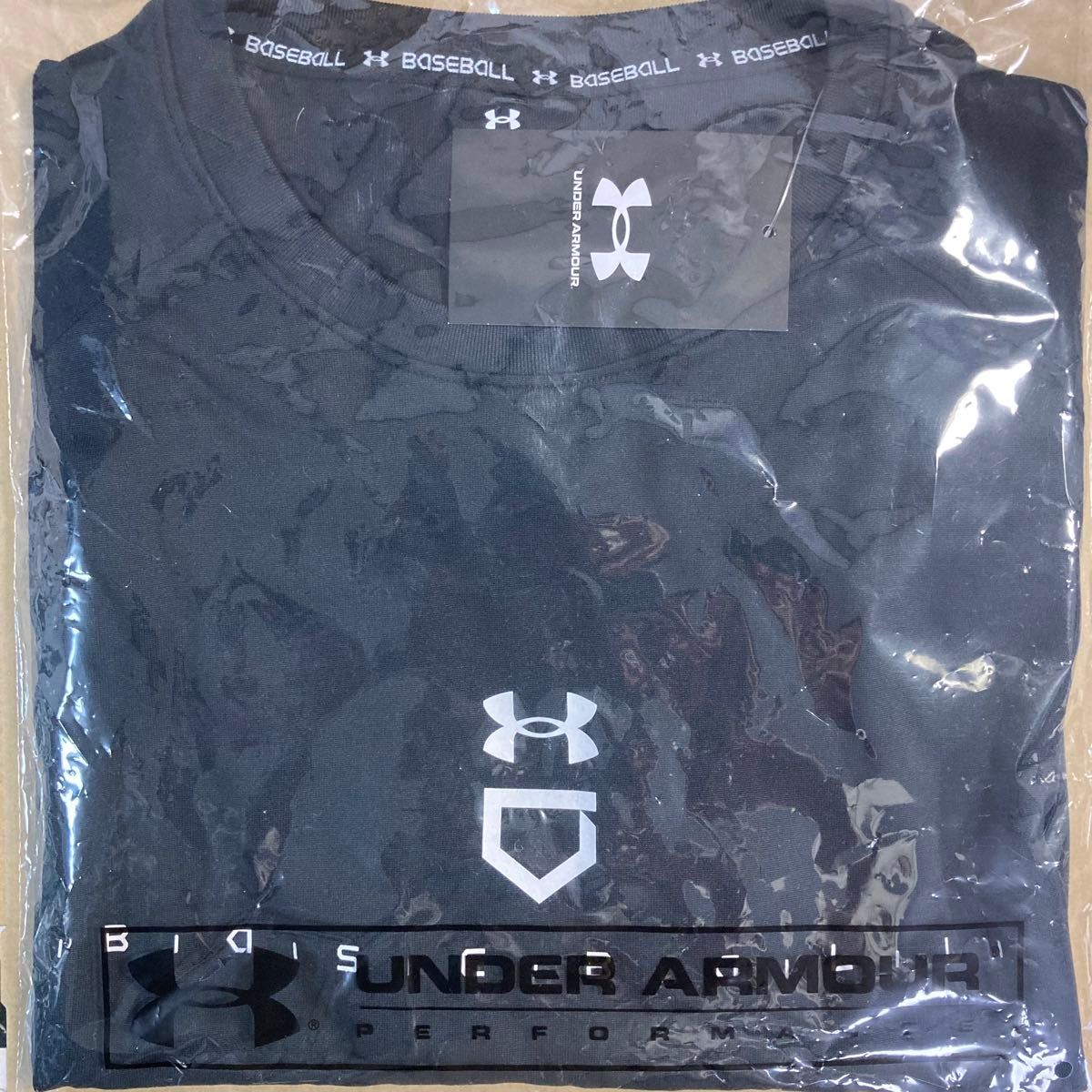 新品未使用　アンダーアーマー  ベースボール　Tシャツ UA テック ロングスリーブ　XLサイズ　ブラック