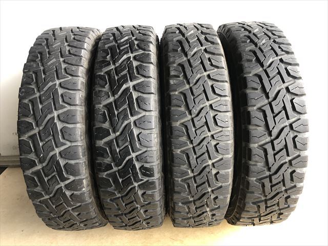 激安中古タイヤ  185/85R16 105/103L LT 8PR トーヨー OPEN COUNTRY R/T 20年製  4本の画像1