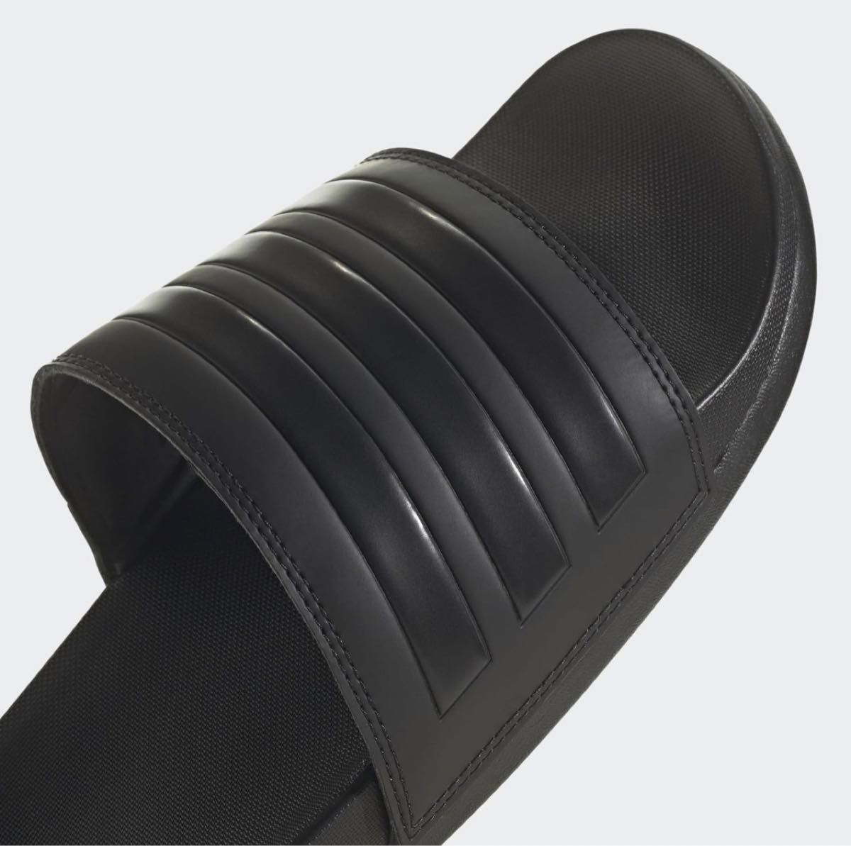 アディダス　adidasアディレッタ コンフォート コアブラック(GZ5896) 黒 ブラック サンダル