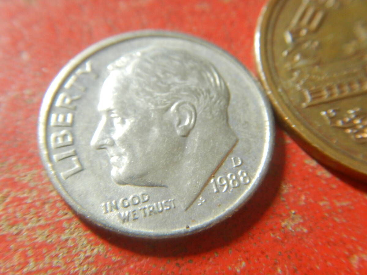 外国・USA／ルーズベルト１０セント白銅貨・１ダイム（1988年D） 240406の画像3