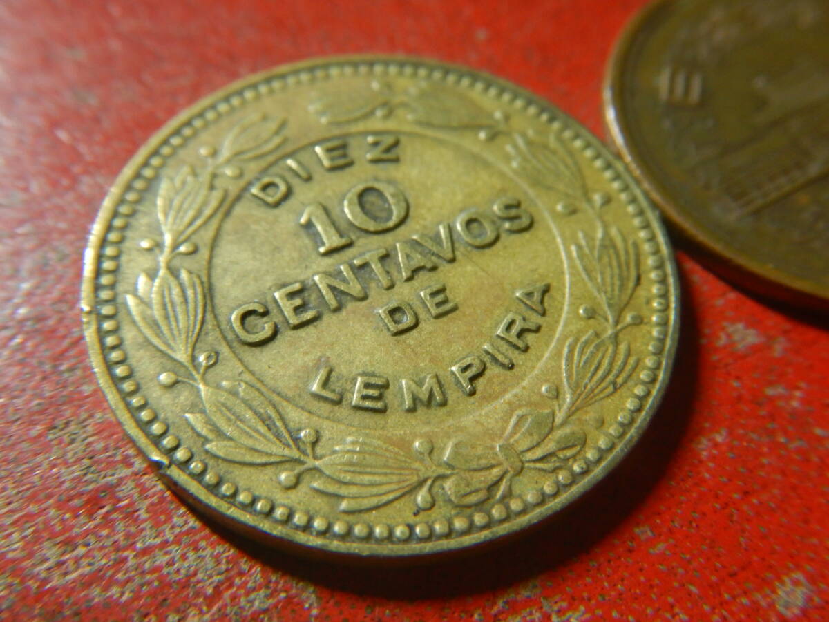 外国・ホンジュラス／１０センタボ黄銅貨（1976年）：発行枚数1,000万枚 240410の画像3