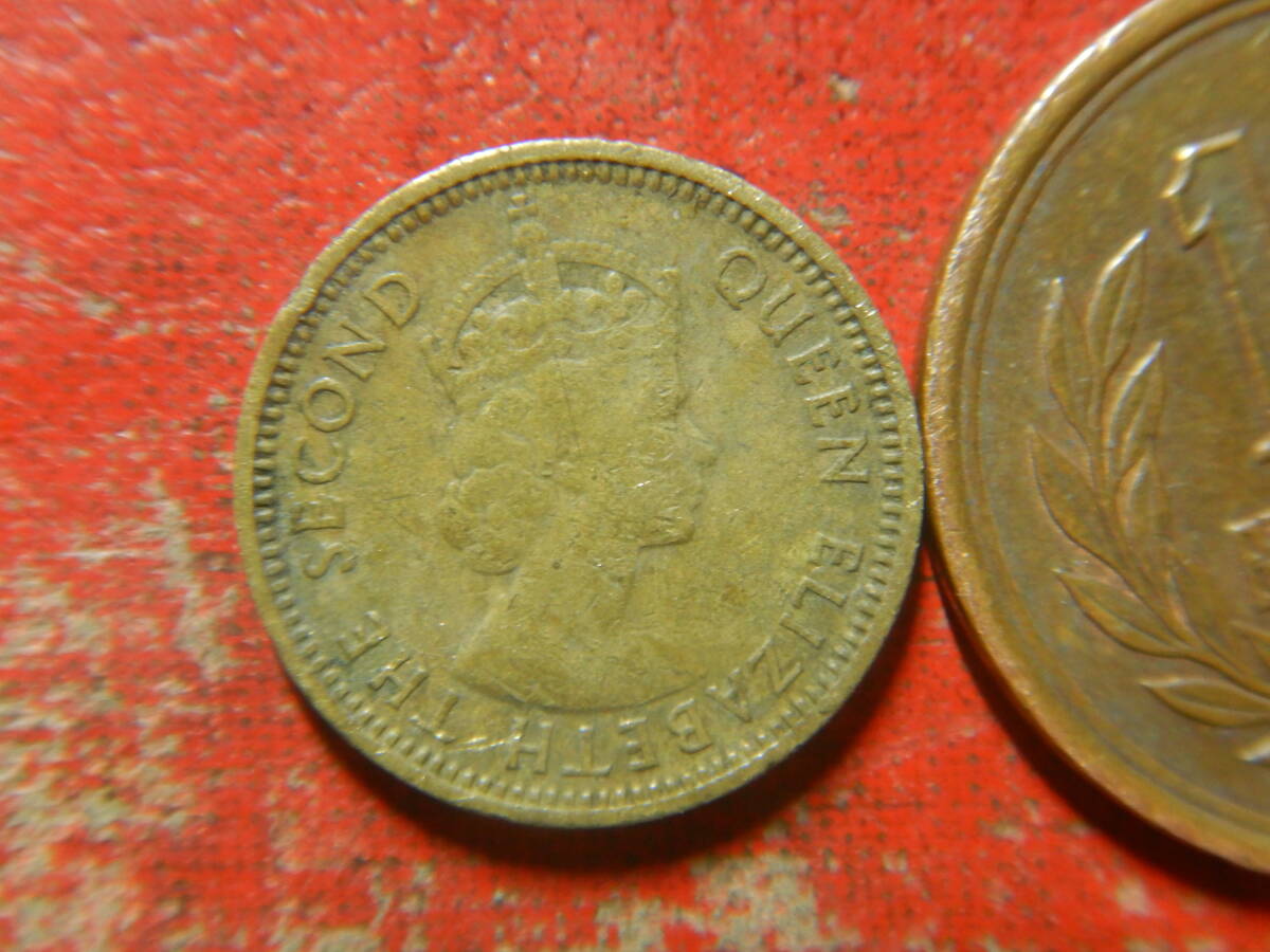 外国・香港／５セント・ニッケル黄銅貨（1963年） 24041802の画像2