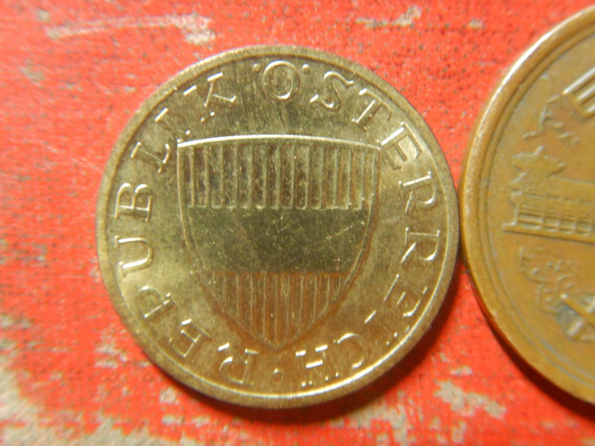 外国・オーストリア／５０グロッシェン・アルミニウム青銅貨（1988年）　24042502_画像2
