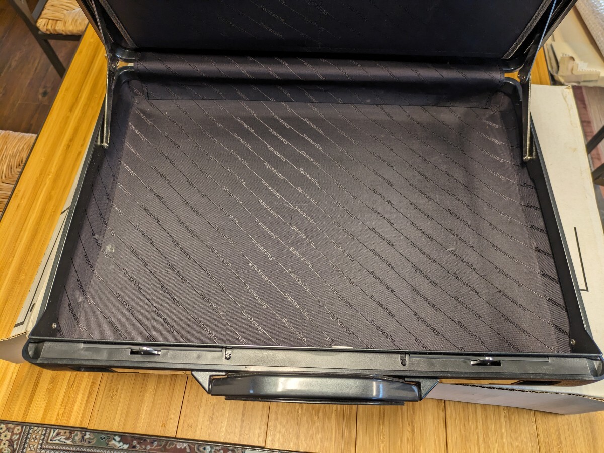 Yahoo!オークション - 新品未使用 サムソナイト 特注品リアル Yahoo!オークション - 新品未使用 サムソナイト 特注品リアル