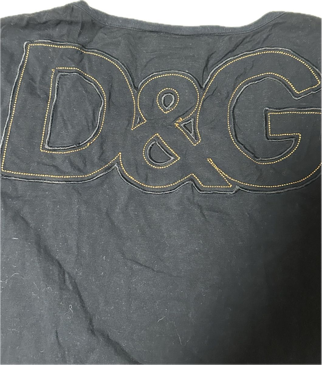 美品 D&G 半そでTシャツ ロゴ刺繍 黒 ブラック