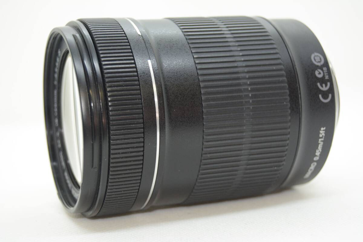 【外観特上級】CANON EFレンズ EF-S 18-135mm f/3.5-5.6 IS デジタル専用 #a12284の画像2