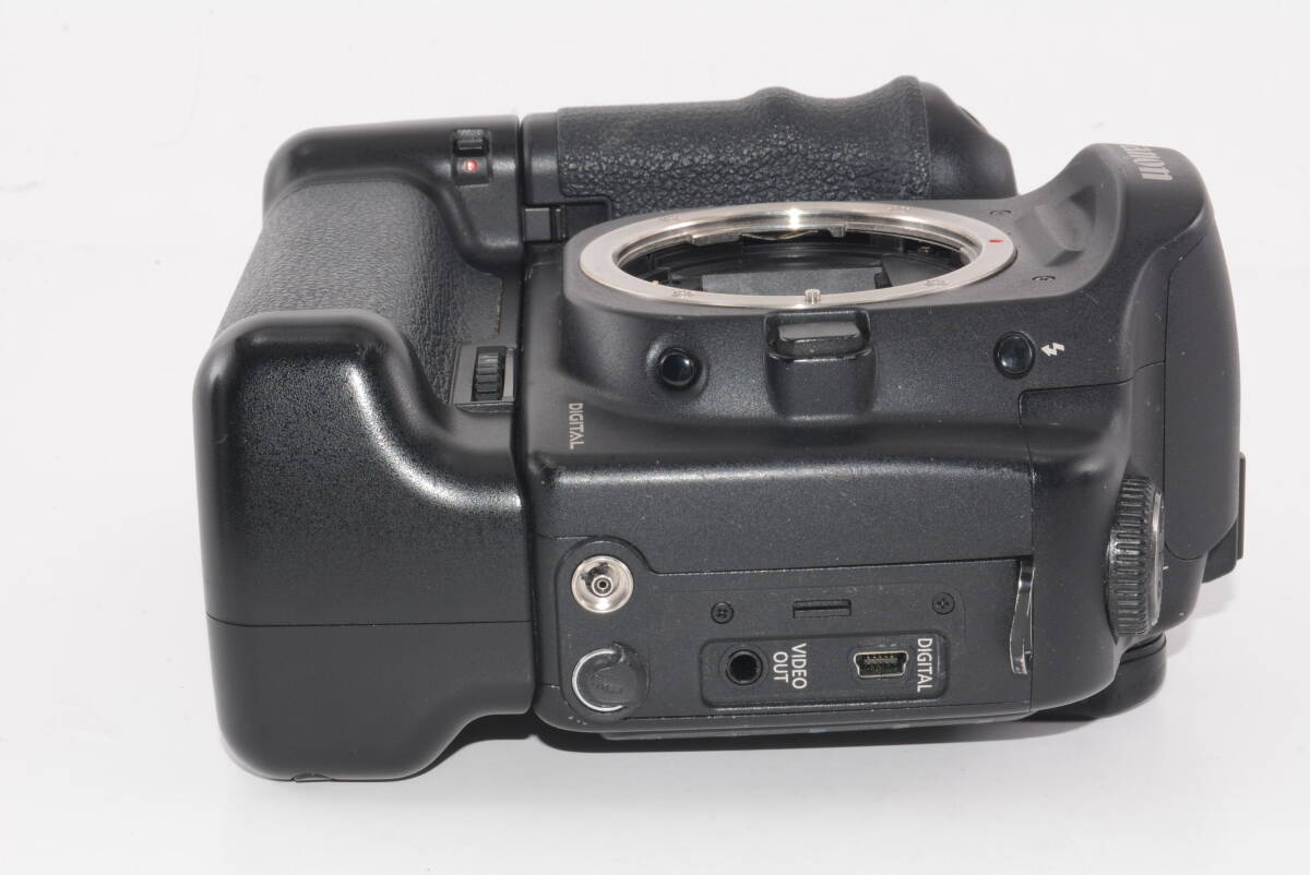 【外観特上級】キヤノン Canon EOS 10D ボディ/ バッテリーグリップ BG-ED3 #s6674の画像5
