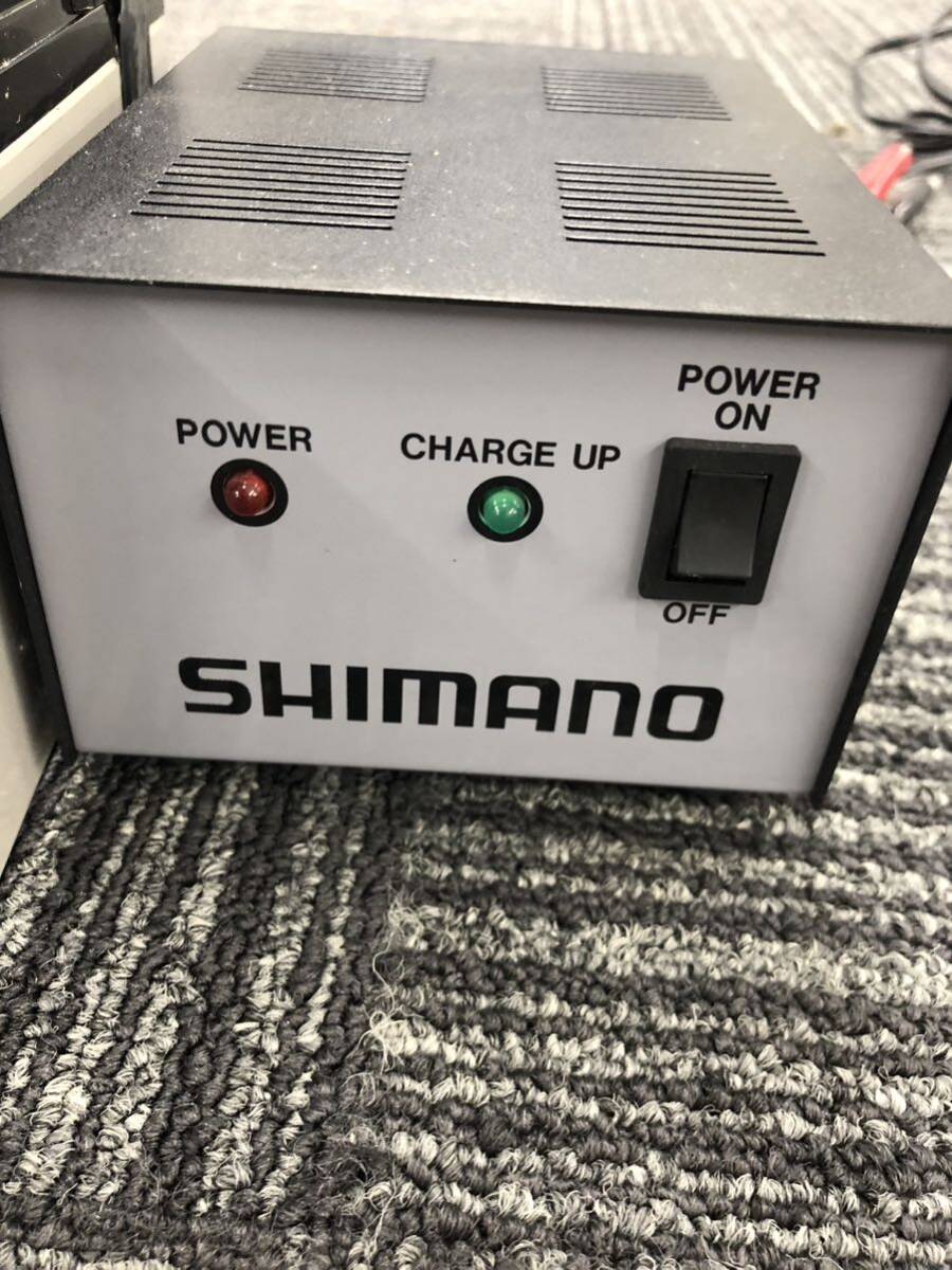 森  SHIMANO 電動リール用 シールドバッテリー 専用充電器 キャリングバッグ付 BT-0125 バッテリー の画像2