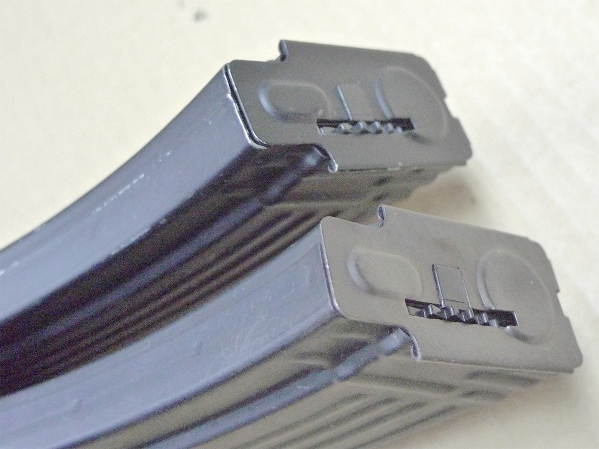 メーカー不明・STD電動 AK47系列用 多弾マガジン 鉄製外装 2本セット・中古の画像6
