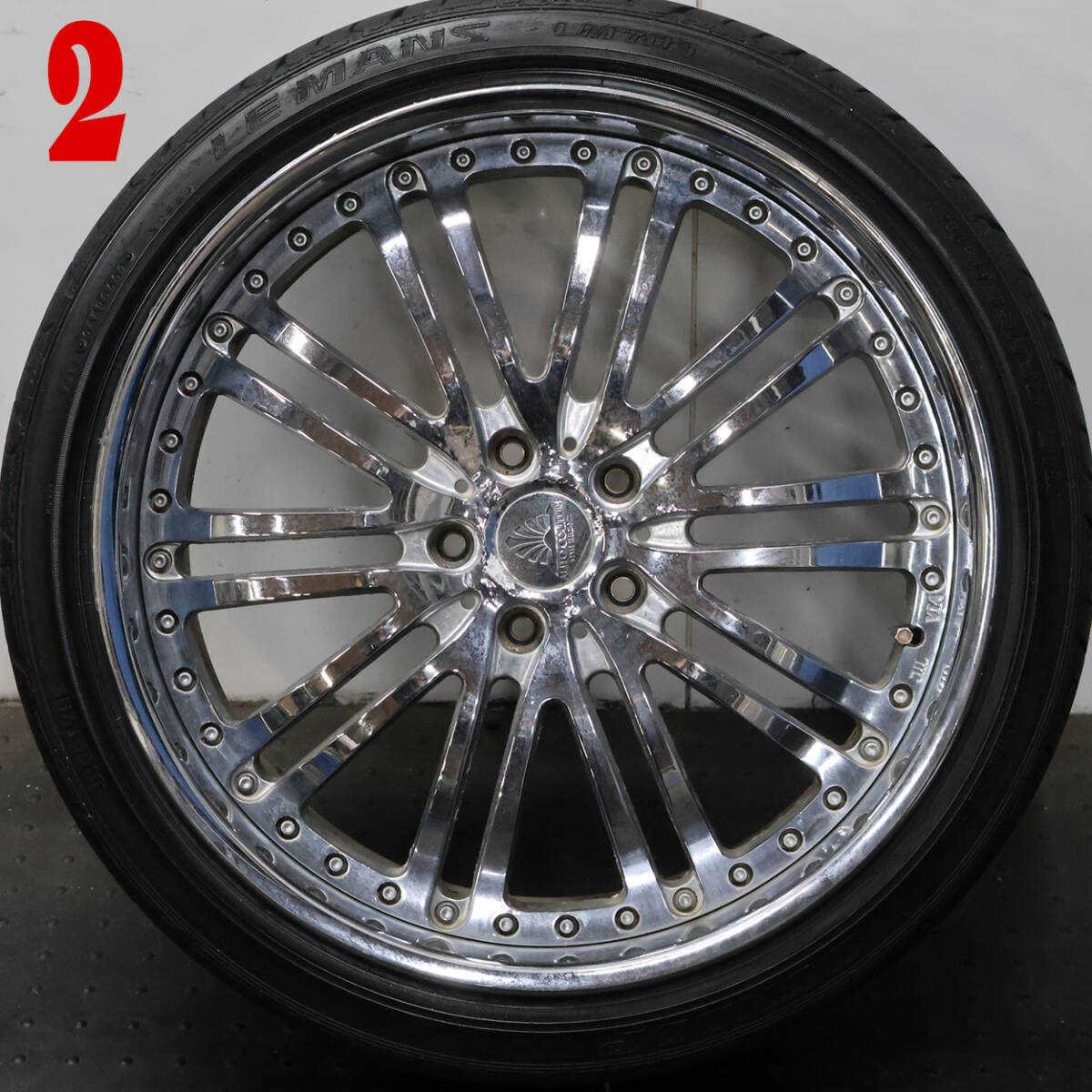 売り切り! 中古ホイール クラウン マジェスタ AUTO COUTURE F20x9 +38 R20x10 +42 20インチアルミホイールタイヤ付き4本セット！ 5H114.3の画像3